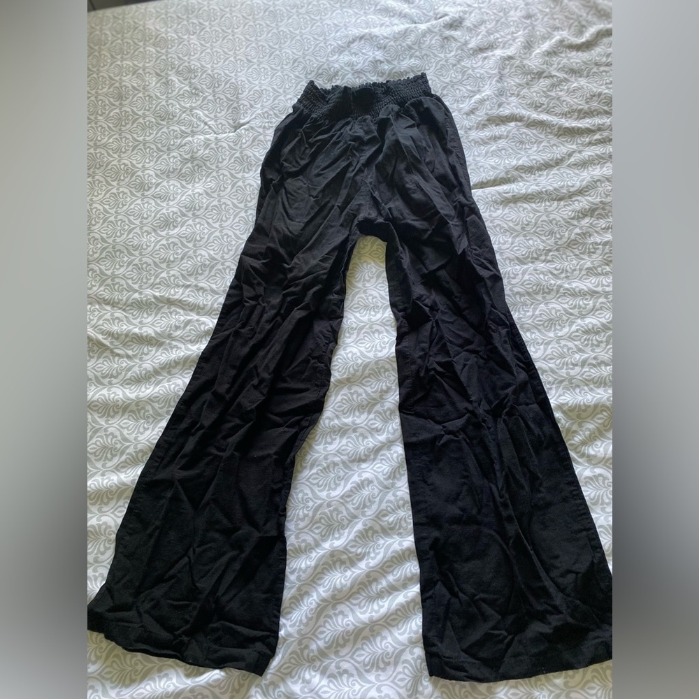 Women’s khaki pants